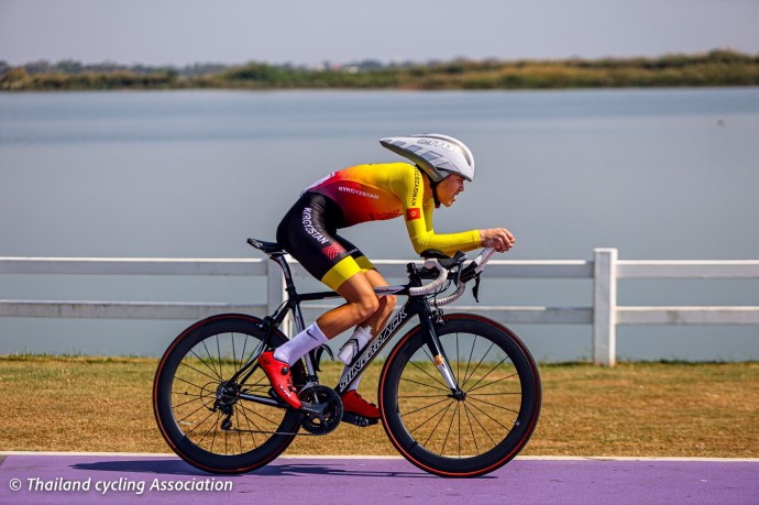 Маткаримов Шахрух на разделке 21,4 км, юниоры