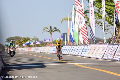 Маткаримов Шахрух финиш разделки 21,4 км, юниоры