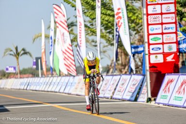 Маткаримов Шахрух финиш разделки 21,4 км, юниоры